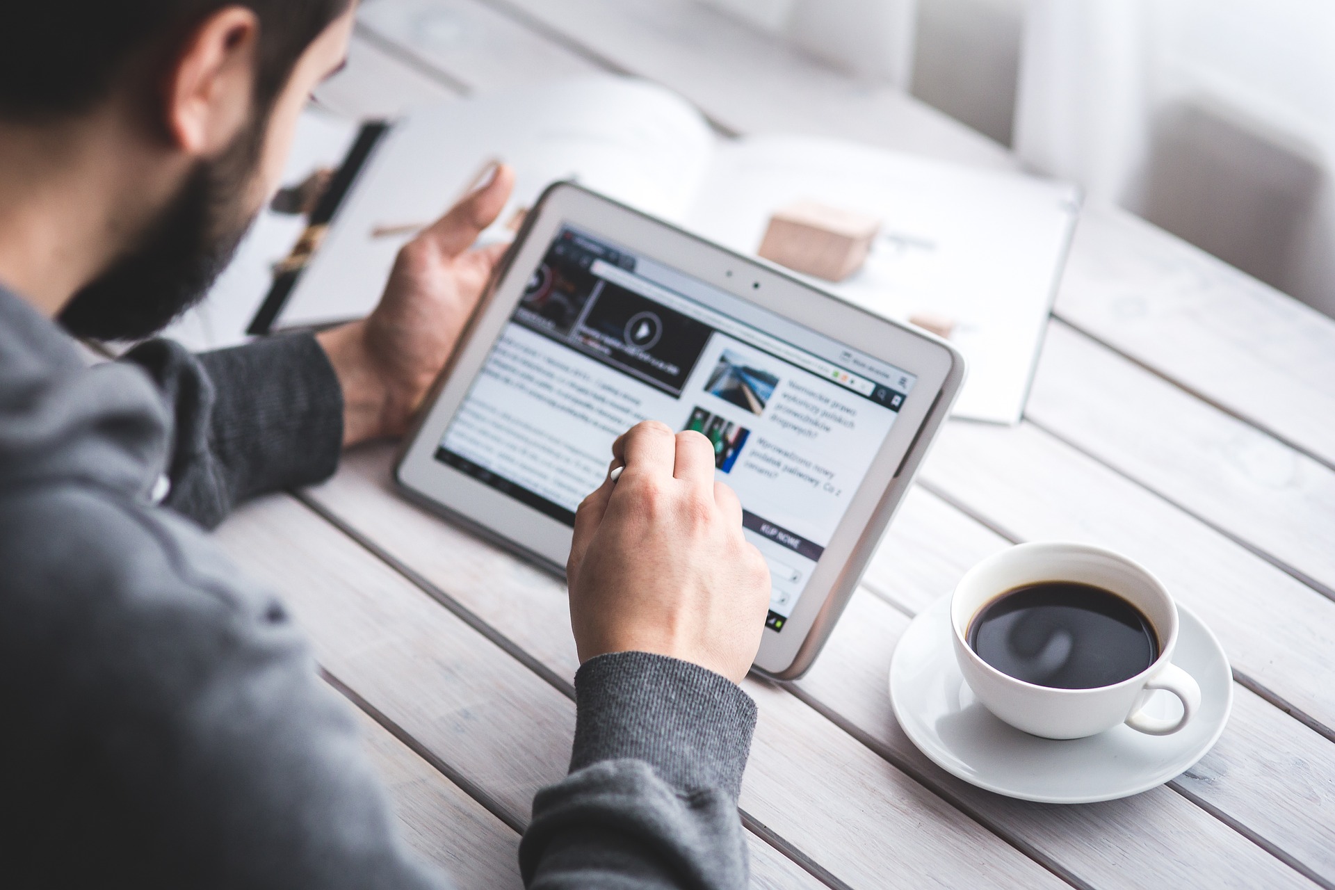 Desarrollo de aplicaciones multiplataforma Android, Ios y Web.